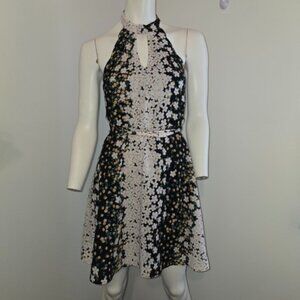 💙 Monteau Black Dress with Cream Floral Print